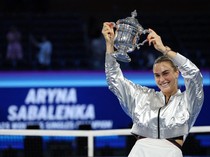 1757222281082-aryna-sabalenka-kembali-angkat-trofi-us-open-juara-dua-tahun-beruntun-1757208492665_43