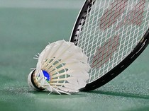 1762406444501-ilustrasi-raket-raket-bulutangkis-raket-badminton_43