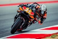 1763140692790-pedro-acosta-di-motogp-portugal-2025-1762693347112_43