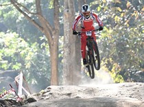 1765386271803-sea-games-2025-indonesia-raih-perak-downhill-putra-1765350771579_43