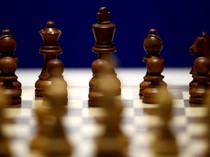 1765883061682-ilustrasi-catur_43