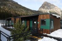 1766034275376-desa-olimpiade-cortina-siap-sambut-atlet-jelang-olimpiade-musim-dingin-2026-1765973336067_43