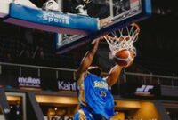 1767827075885-lihat-lagi-aksi-satria-muda-saat-menang-dramatis-atas-pelita-jaya-1741511985800_43