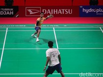 1769403878918-alwi-farhan-tampil-perkasa-melaju-ke-16-besar-indonesia-masters-2026-1769011585696_43